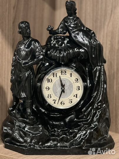 Часы настольные СССР 