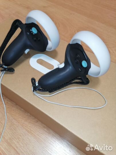 Шлем виртуальной реальности Oculus Quest 2 (128GB)