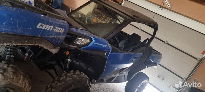 Квадроцикл BRP Can Am Commander XT 1000R