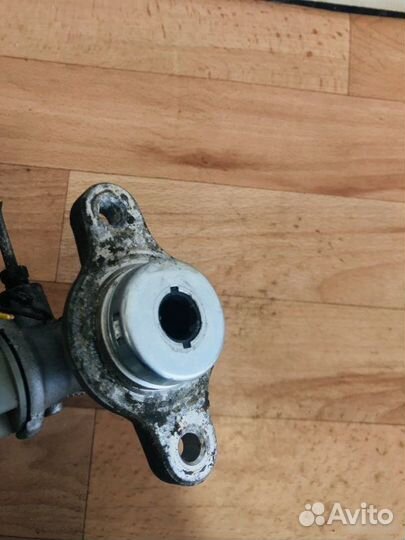 Главный тормозной цилиндр Nissan Maxima A32