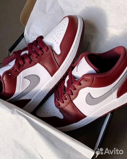 Кроссовки Nike Air Jordan 1 Low Bordo Wmns