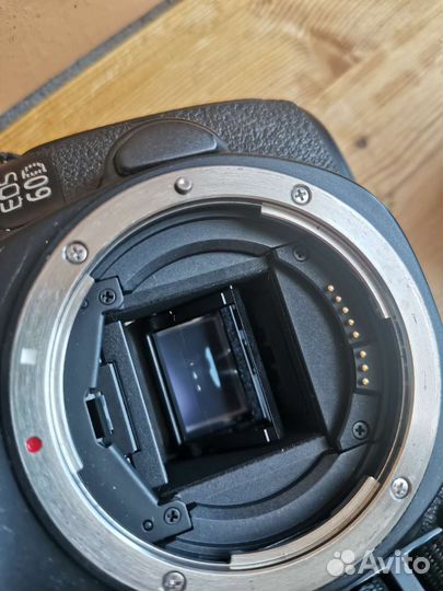 Зеркальный фотоаппарат Canon 60d Body+Kit