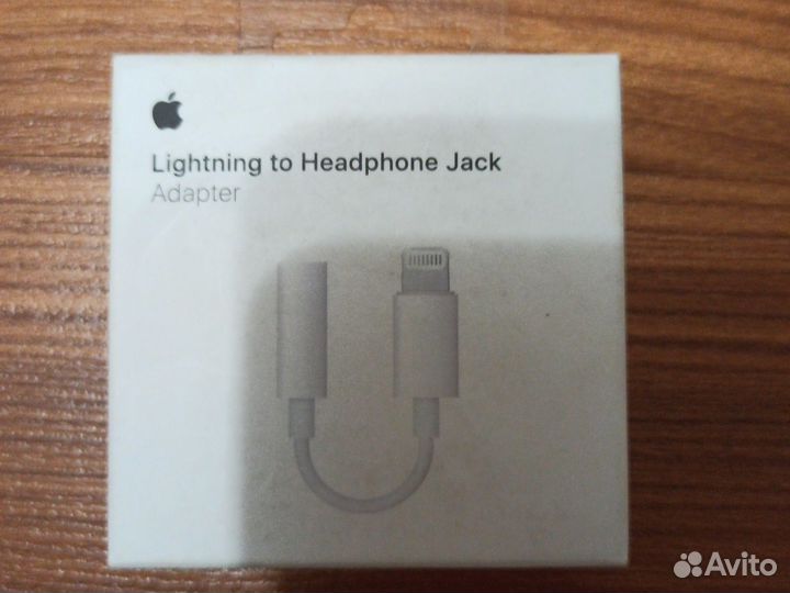 Кабель lightning to headphone jack