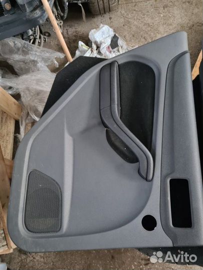 Обшивка двери задняя Ford Focus 2 kkda 2008