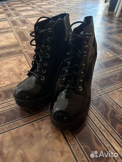 Ботинки женские