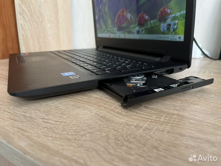 Ноутбук Lenovo Pentium N3710 / SSD