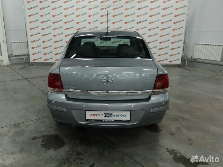 Opel Astra 1.8 AT, 2011, 183 995 км