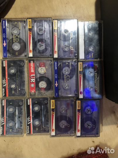 Аудиокассета с записями
