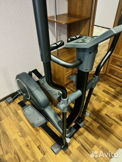 Эллиптический тренажер