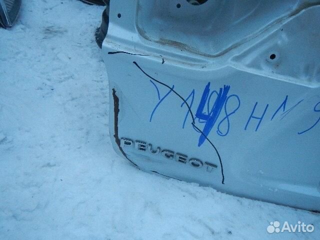 Дверь багажника Peugeot 4007