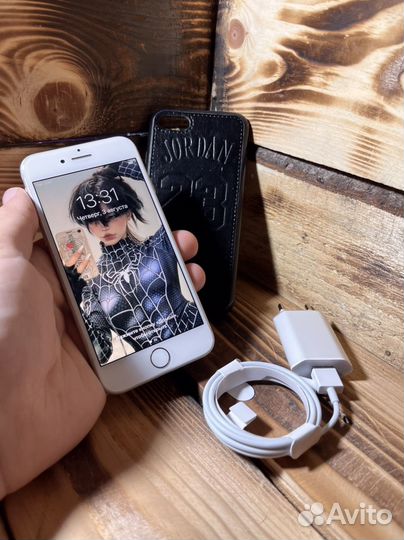 iPhone 7/32Gb/Идеал/Новый акб