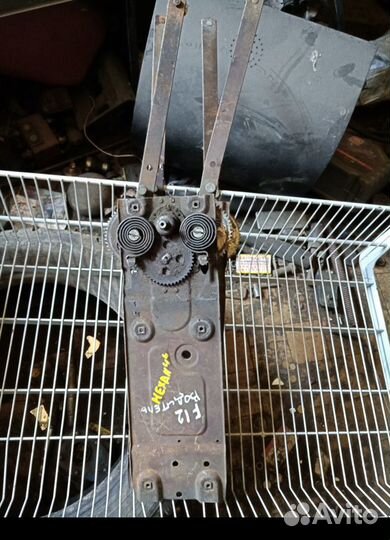 Мкханизм стеклоподъемника Volvo F10-12