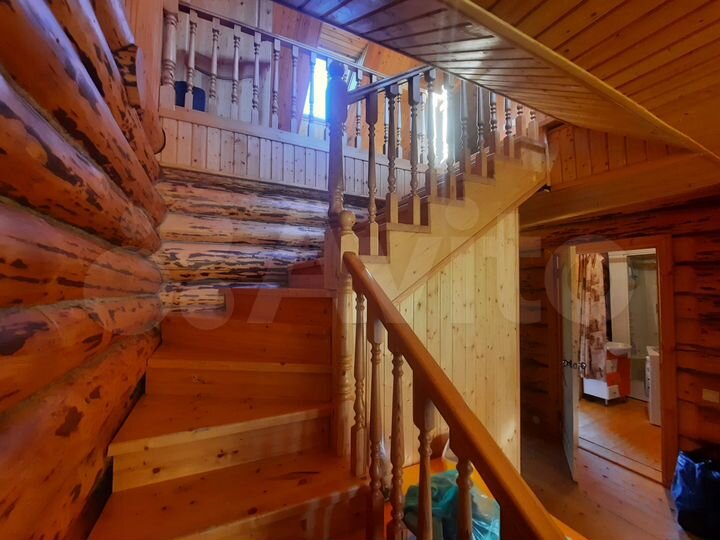 Дом 564,3 м² на участке 75 сот.