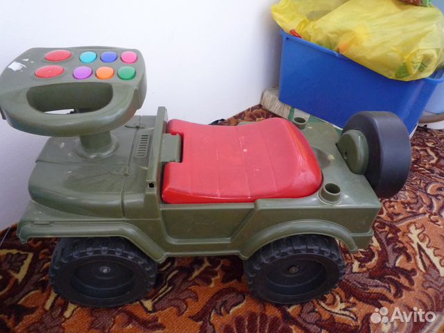 Машинка-каталка