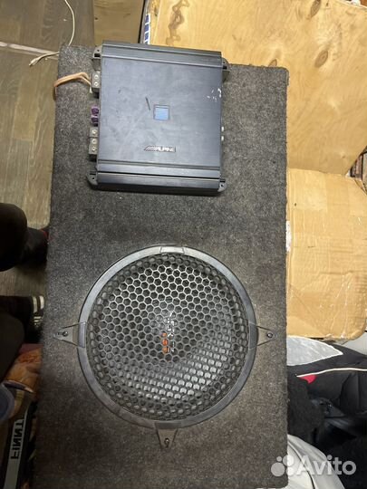 Сабвуфер в корпусе,моноблок