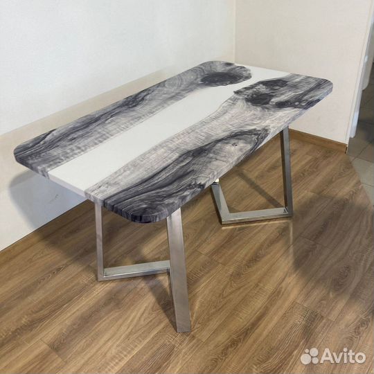 Кухонный стол 'Long File'