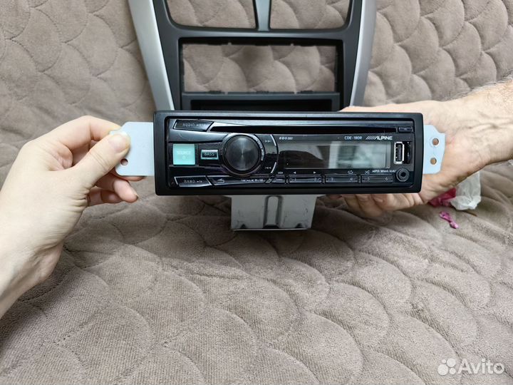 Магнитола alpine
