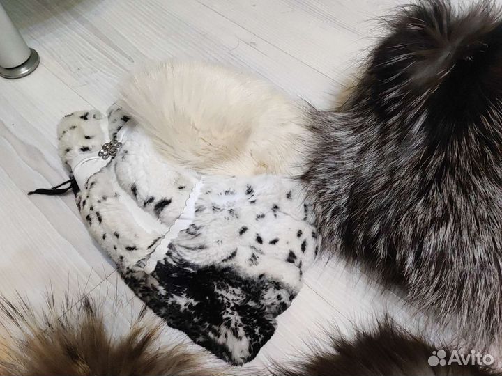 Шапки женские новые, меховые