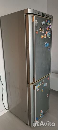 Холодильник Samsung RL33eams глючит