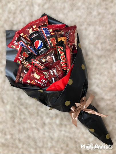 Сладкий букет из шоколада