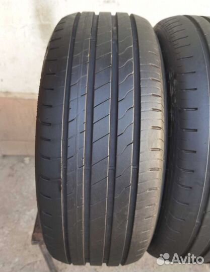 Goodyear EfficientGrip Performance 2 205/50 R17 93W