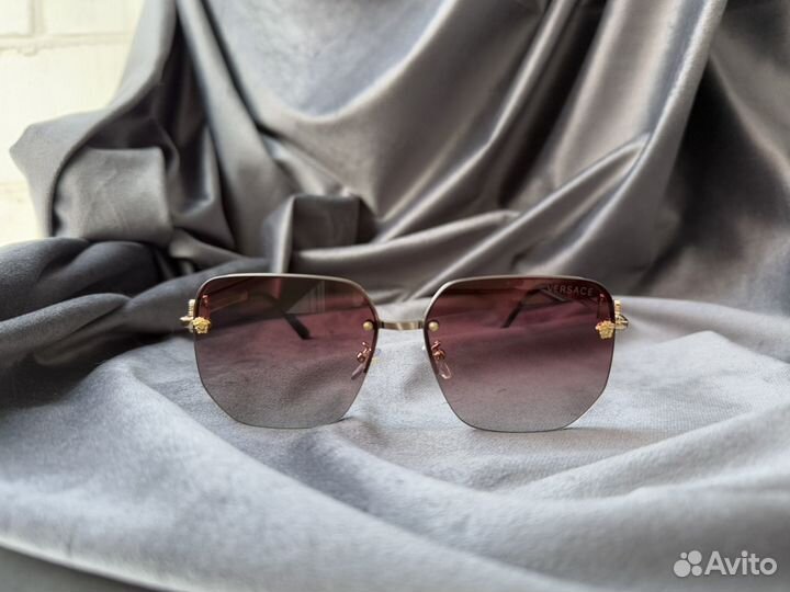 Солнцезащитные очки