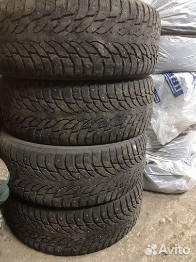Nokian Tyres Hakkapeliitta 9 SUV 275/50 R21