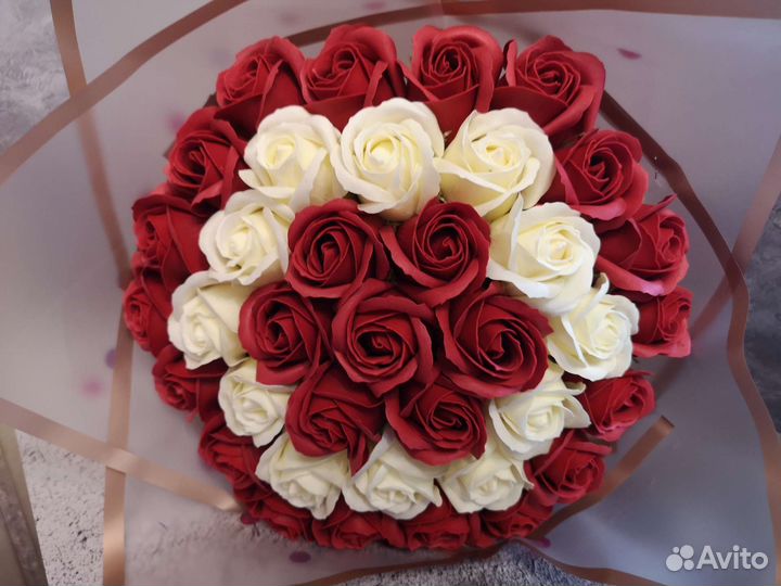 Букет из 37 роз