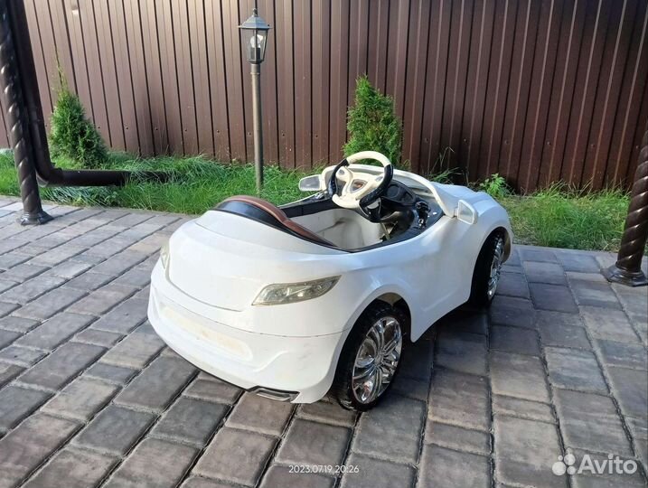 Детский электромобиль бу