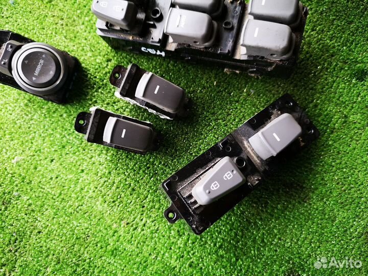 Кнопка стеклоподъемника для Hyundai Sonata 09-14