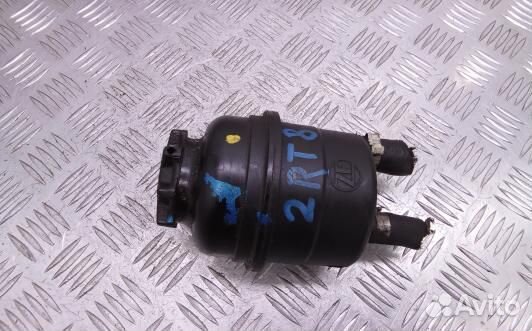 Бачок гу mercedes benz vito W638 (2RT08NO01)