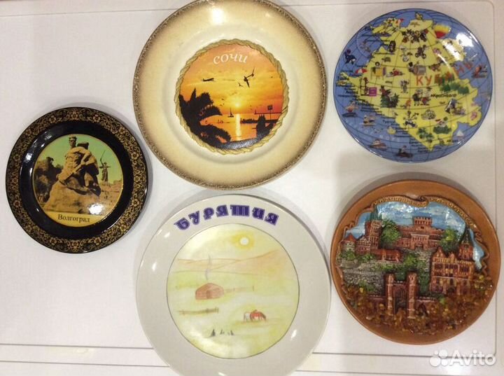 Сувенирные тарелочки