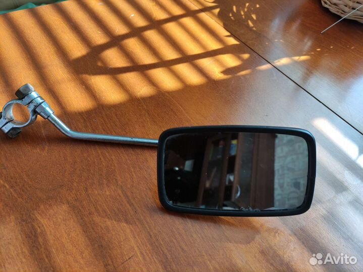 Зеркало на мотоцикл, мопед