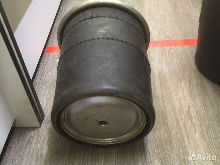 Подушка воздушная, со стаканом; (1 шп.+2 штуц. / 1