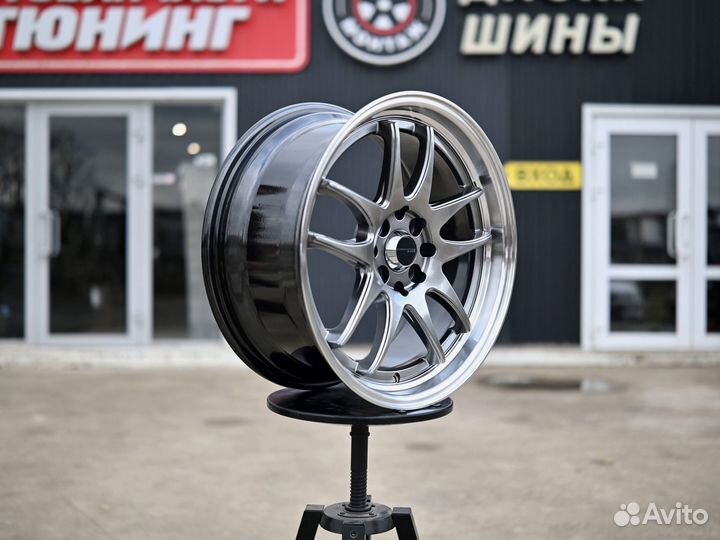 Диск R17 Wоrk Emotiоn сr2P Стиль 8.0J eт35 4*100/1