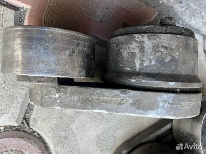 Натяжитель ремня генератора Detroit Diesel