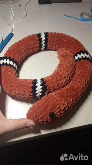 Игрушка ручной работы - змея