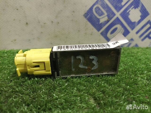 Датчик удара Infiniti G35 седан 3.5 VQ35DE 2006