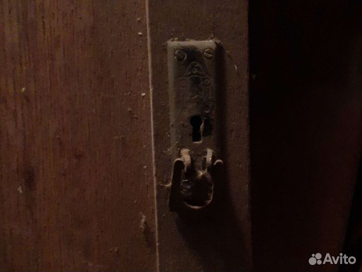 Дверь от старинного шкафа