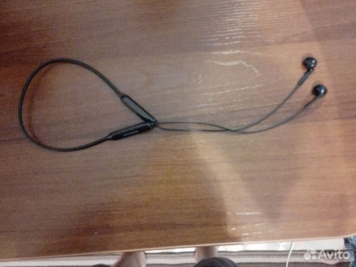 Bluetooth наушники с гарнитурой и микрофон