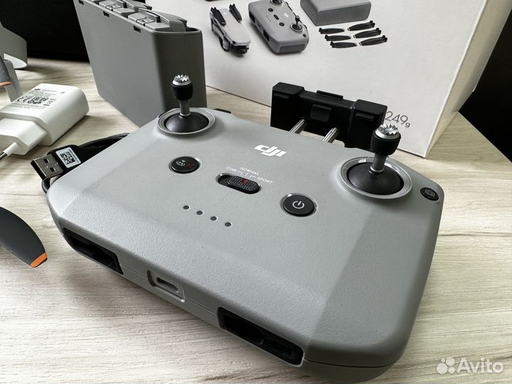 Квадрокоптер dji mini 2 максимальный комплект