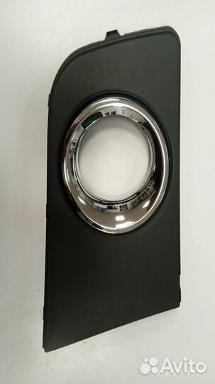 Накладка левая противотуманки Volkswagen Amarok