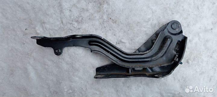 Петли капота Kia Sorento 4 MQ4 Деформированы