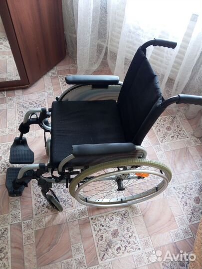 Коляска инвалидная