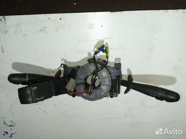 Подрулевой переключатель Рено лагуна 2005