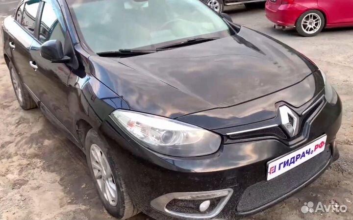 Стекло двери задней правой Renault Fluence 8230000
