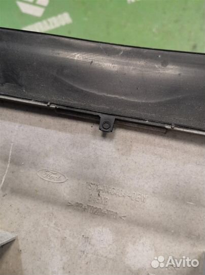 Обшивка двери багажника Форд Мондео 3