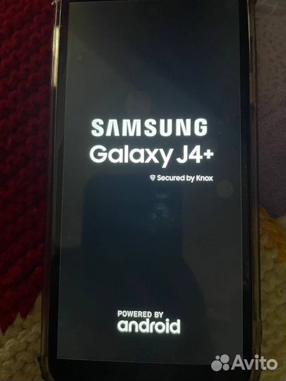 Телефон Samsung j4+