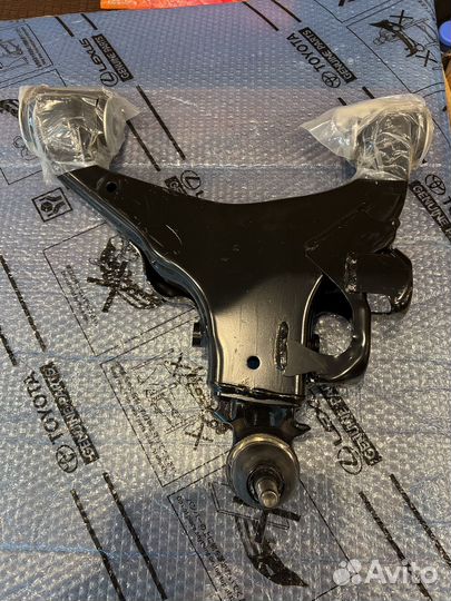 Рычаг Land Cruiser 200