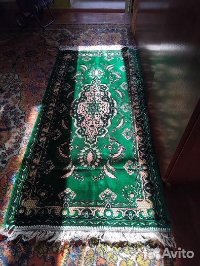 Комплект ковровых покрывал на диван и 2 кресла